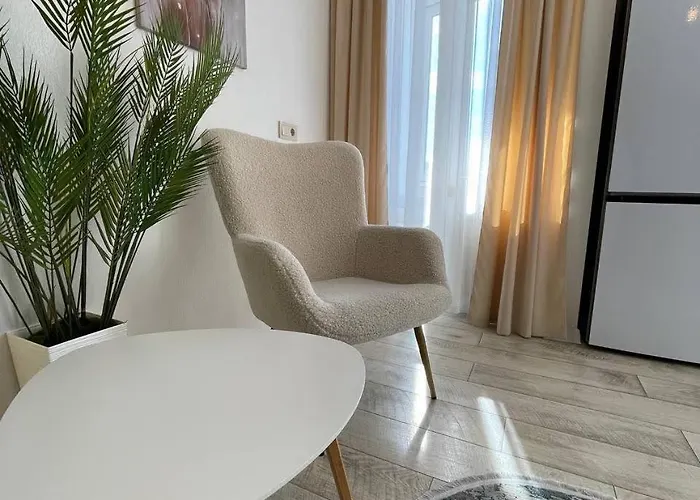 Luxury In Arcadia! Odessza