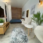 Luxury In Arcadia * Odessa