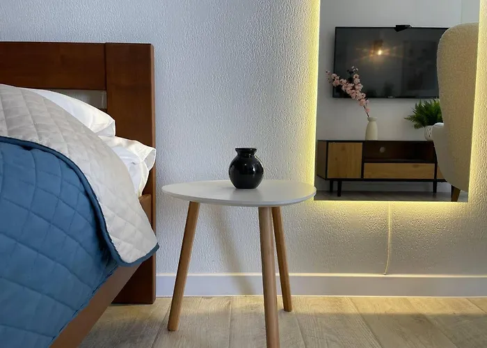 Luxury In Arcadia! *